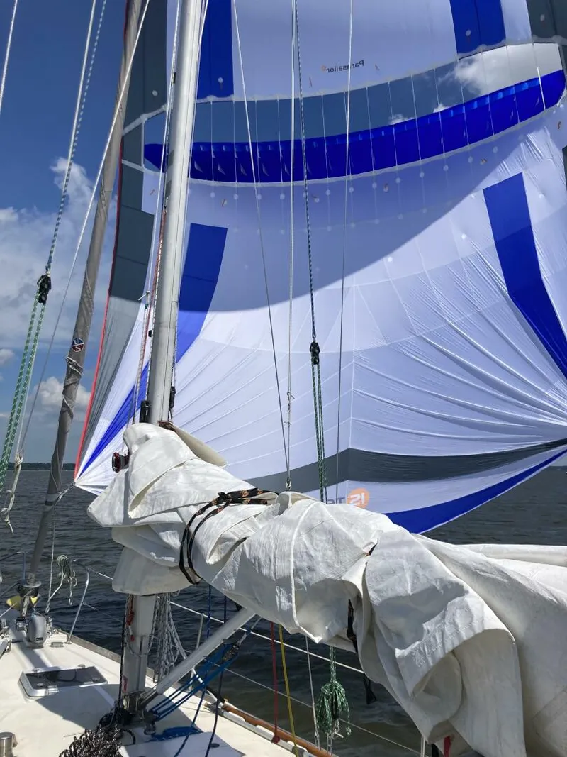 Slide: The Image of Tartan 33 1982 - 5722521