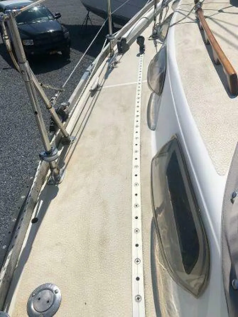 Slide: The Image of Tartan 33 1982 - 5727399