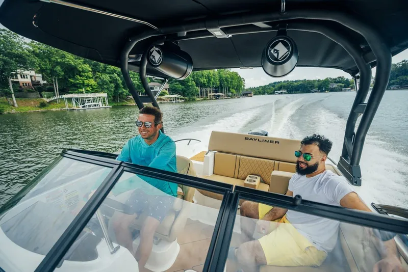 Slide: The Image of Bayliner D20 2026 - 5723862