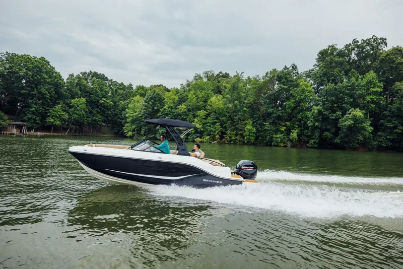 Slide: The Image of Bayliner D20 2026 - 5723860