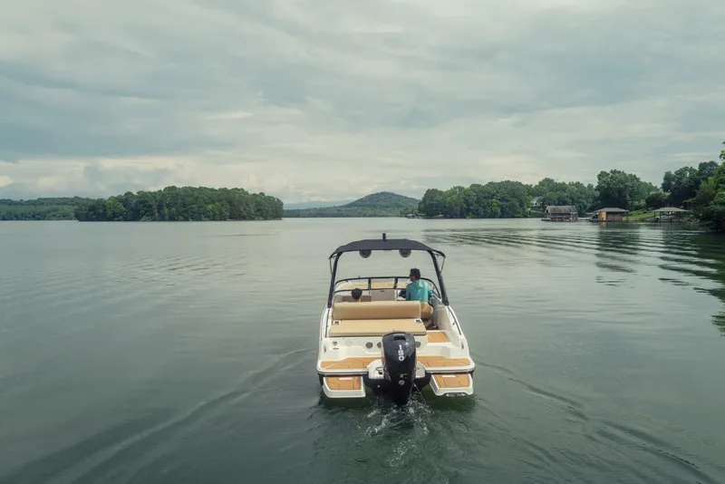 Slide: The Image of Bayliner D20 2026 - 5723847