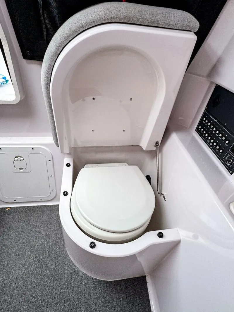 Slide: The Image of Axopar 25 Cross Top 2024 - 5724231