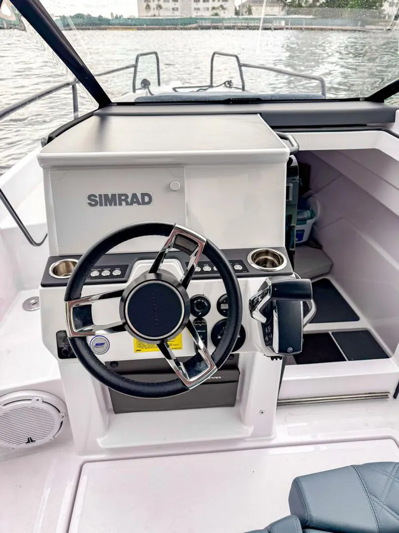 Slide: The Image of Axopar 25 Cross Top 2024 - 5724226