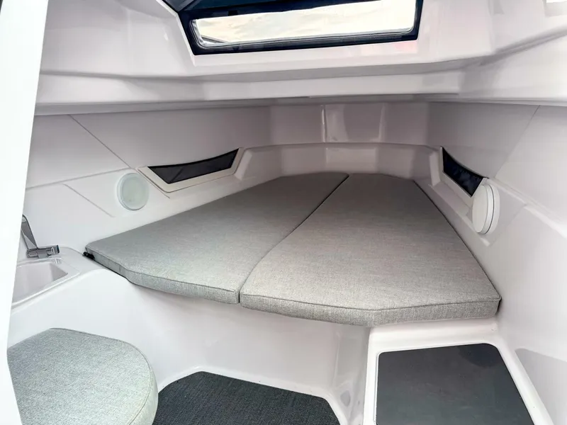 Slide: The Image of Axopar 25 Cross Top 2024 - 5724234