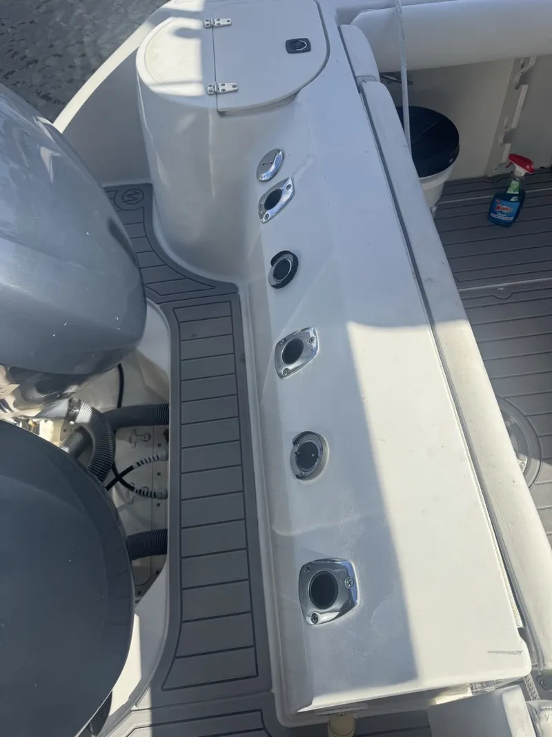 Slide: The Image of Boston Whaler 26 Outrage 2001 - 6187195