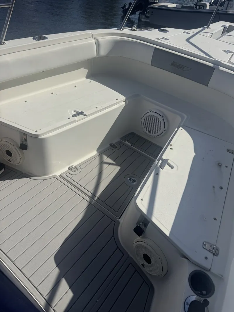 Slide: The Image of Boston Whaler 26 Outrage 2001 - 6187196