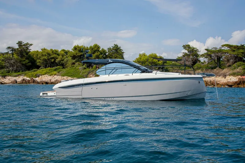 Slide: The Image of Beneteau GT 40 OB 2026 - 5784418