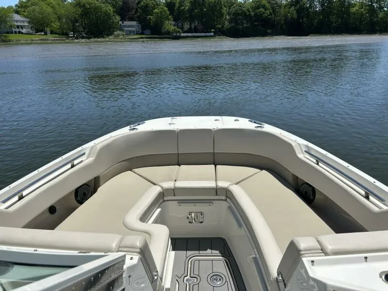 Slide: The Image of Boston Whaler 320 Vantage 2021 - 5724561