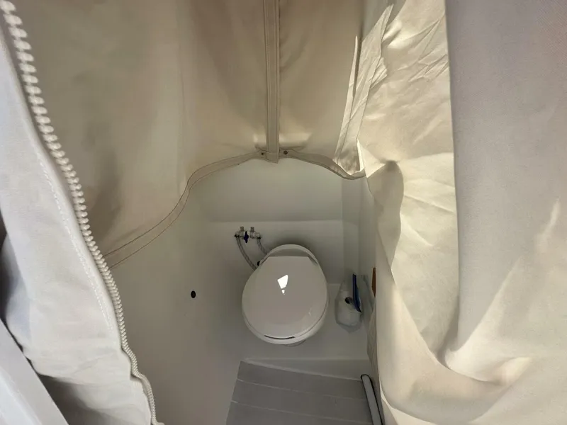 Slide: The Image of Custom Venetian Vision 2 2007 - 5724745