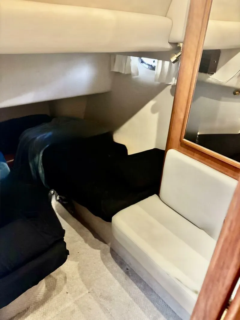 Slide: The Image of Sea Ray 400 Sedan Bridge 1999 - 5725016