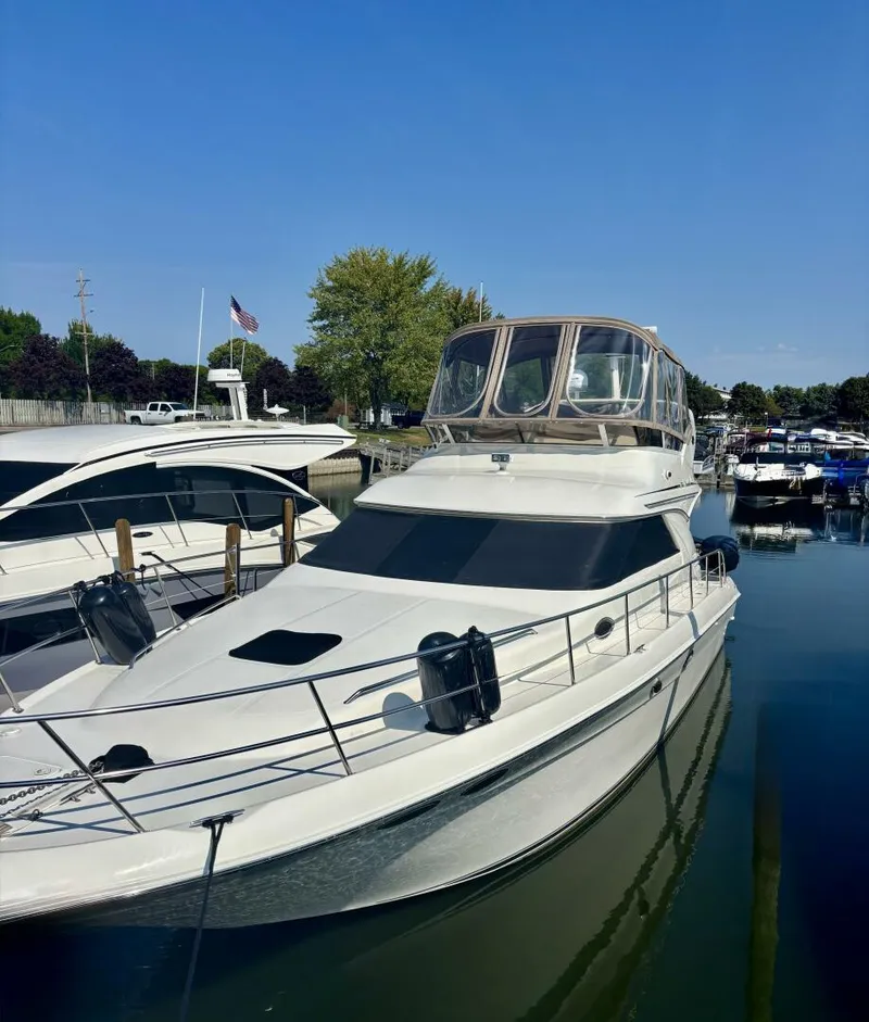 Slide: The Image of Sea Ray 400 Sedan Bridge 1999 - 5724972