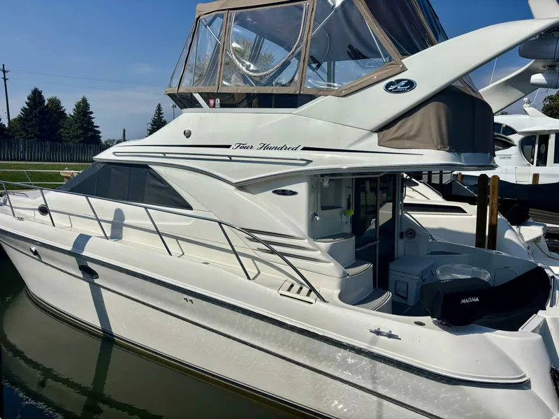 Slide: The Image of Sea Ray 400 Sedan Bridge 1999 - 5724973