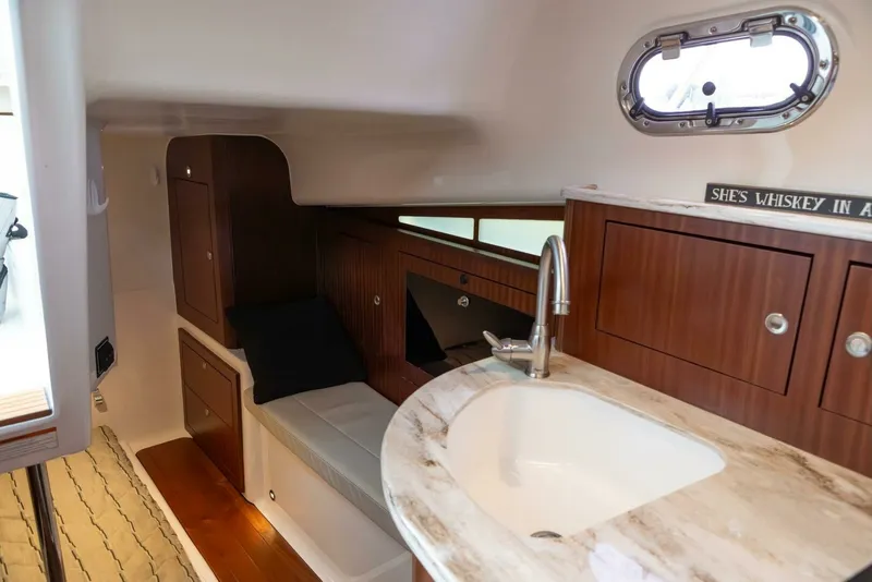 Slide: The Image of Pursuit 38 - TRACKER - Galley 2018 Pursuit 38 Center Console TRACKER - 7680278