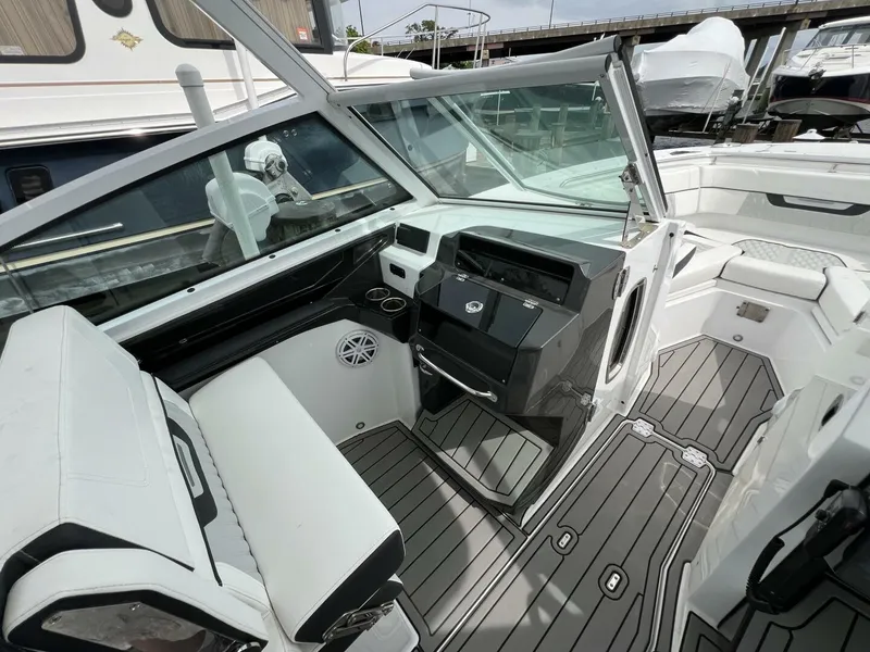 Slide: The Image of Blackfin 272 DC 2023 - 5725030