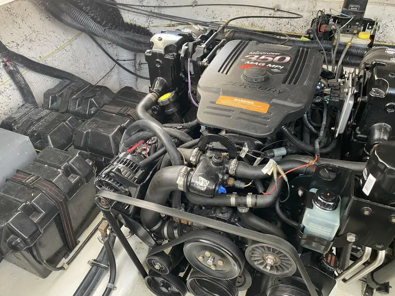 Slide: The Image of Rinker 342 Fiesta Vee 2003 - 5725170