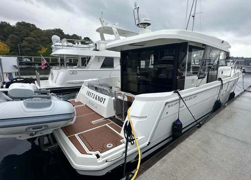 Slide: The Image of Beneteau Swift Trawler 41 Sedan 2024 - 5730265