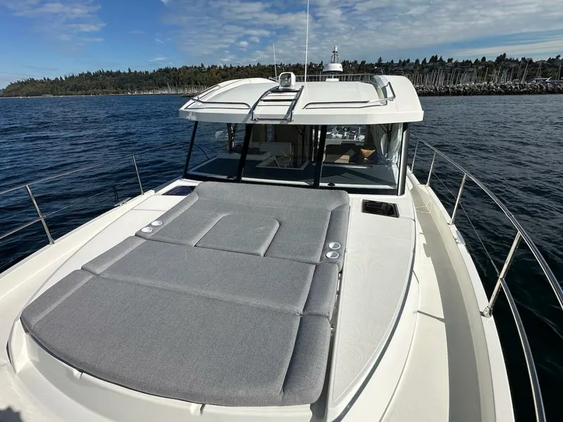 Slide: The Image of Beneteau Swift Trawler 41 Sedan 2024 - 5730280