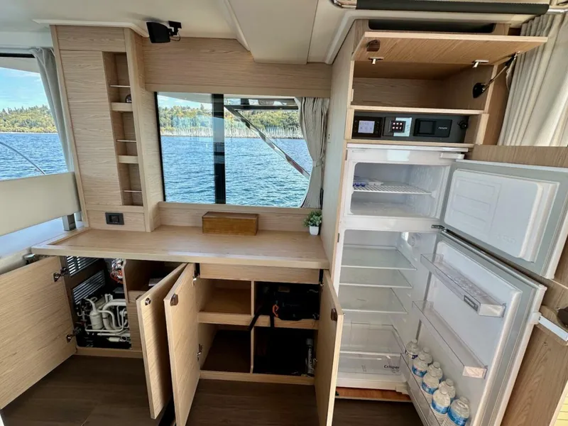 Slide: The Image of Beneteau Swift Trawler 41 Sedan 2024 - 5730299