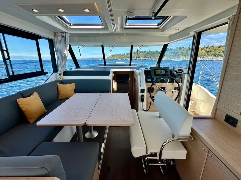 Slide: The Image of Beneteau Swift Trawler 41 Sedan 2024 - 5730308