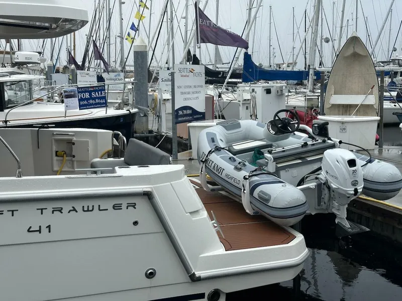 Slide: The Image of Beneteau Swift Trawler 41 Sedan 2024 - 5730257