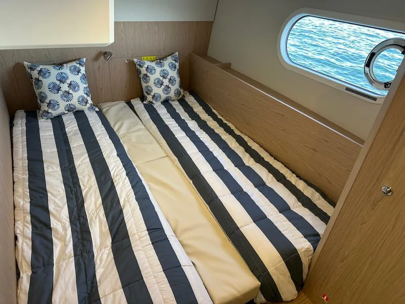 Slide: The Image of Beneteau Swift Trawler 41 Sedan 2024 - 5730331