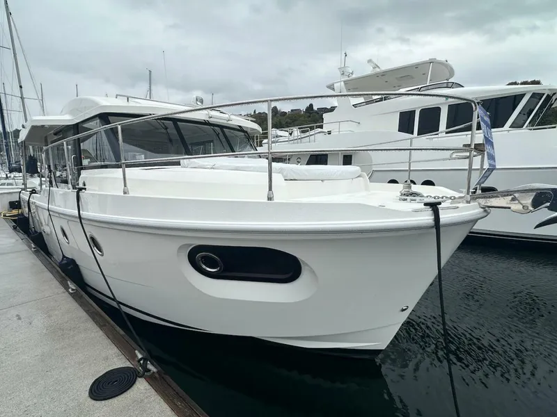 Slide: The Image of Beneteau Swift Trawler 41 Sedan 2024 - 5730260