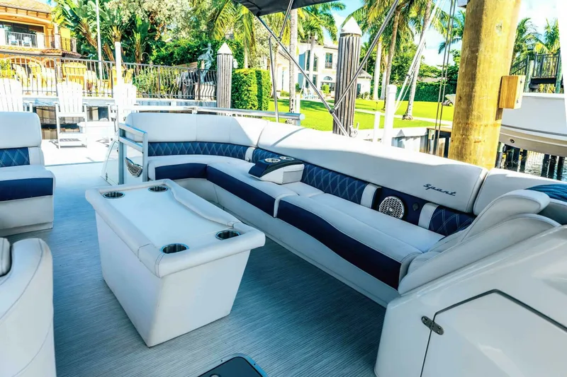 Slide: The Image of Deck Seating - 7681285