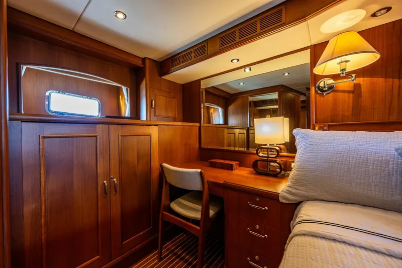 Slide: The Image of Grand Banks 59 Aleutian Raised Pilothouse 2007 - 5726015