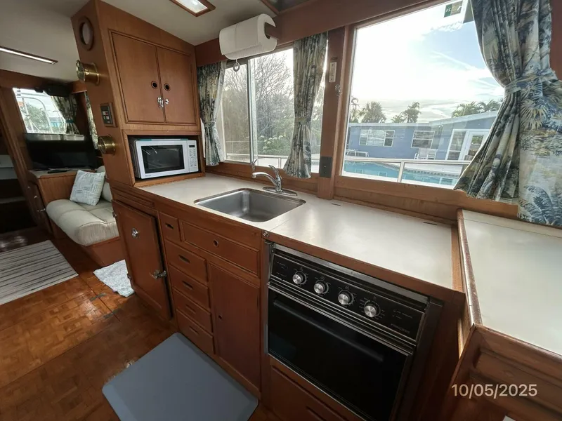 Slide: The Image of 42' Grand Banks galley3 - 5726278