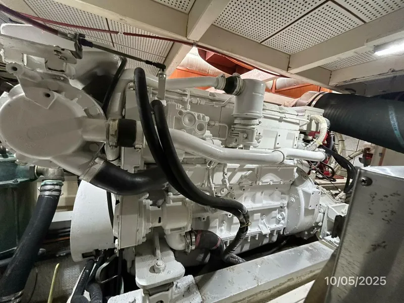 Slide: The Image of 42' Grand Banks port main engine1 - 5726307