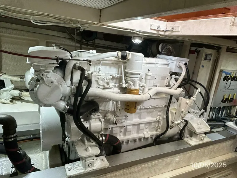 Slide: The Image of 42' Grand Banks starboard main engine1 - 5726324