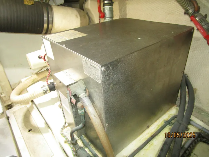 Slide: The Image of 42' Grand Banks water heater - 5726378