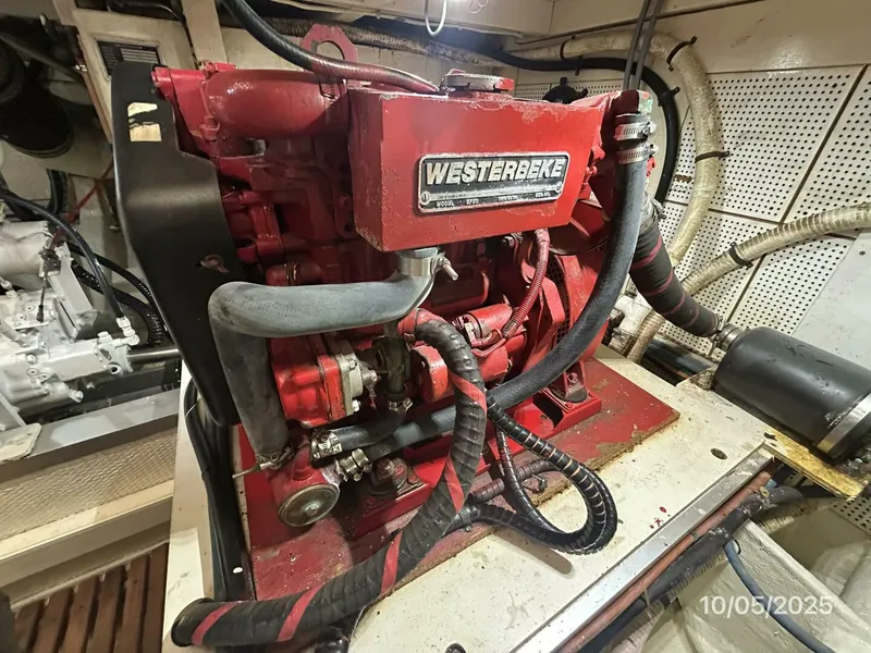 Slide: The Image of 42' Grand Banks generator2 - 5726283