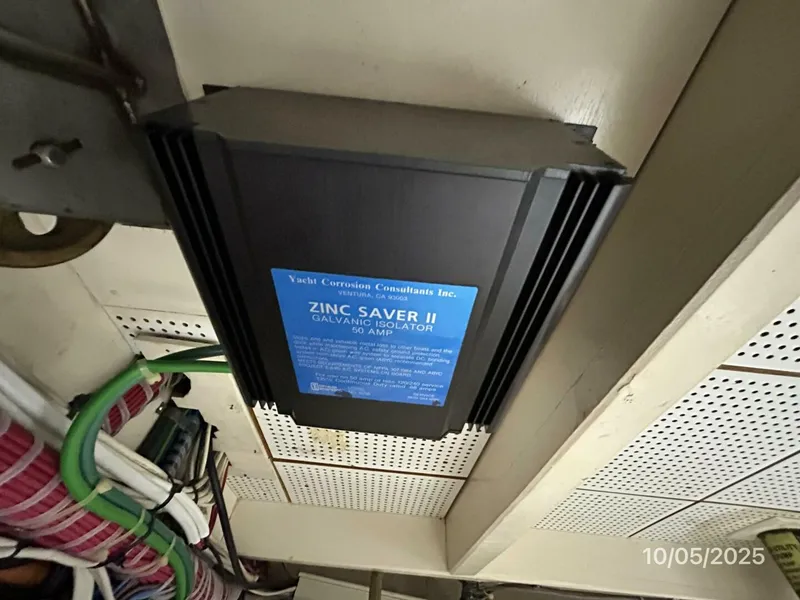 Slide: The Image of 42' Grand Banks galvanic isolator - 5726281