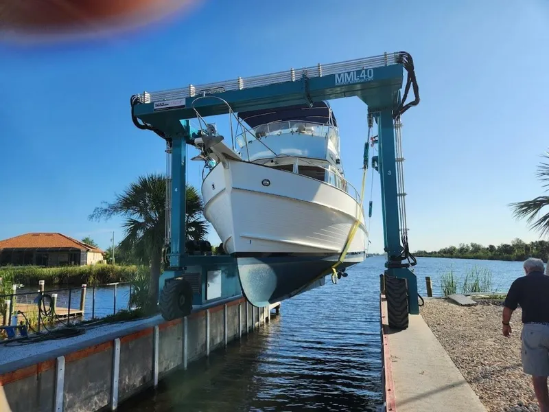 Slide: The Image of 42' Grand Banks hauled out3 - 5726290