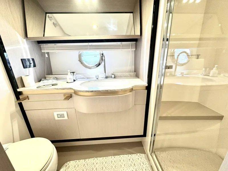 Slide: The Image of 2019 Azimut 55 - Master Head - 5726602