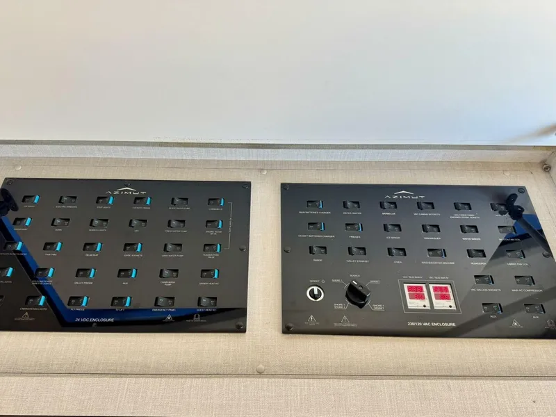 Slide: The Image of 2019 Azimut 55 - Switch Panel  - 5726595