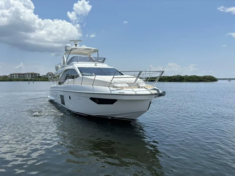Slide: The Image of 2019 Azimut 55 - Profile Bow - 5729712