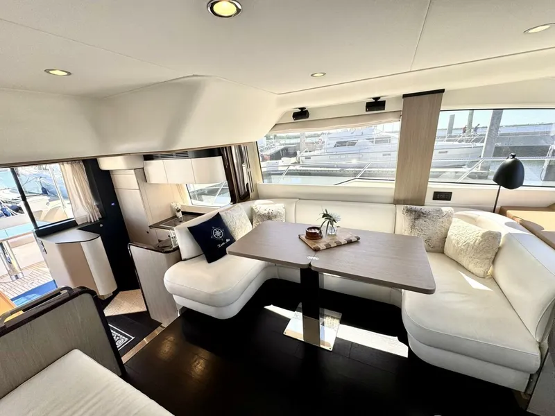 Slide: The Image of 2019 Azimut 55 - Dinette - 5726583