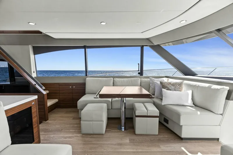 Slide: The Image of 2025 Maritimo M600- Salon - 5728027