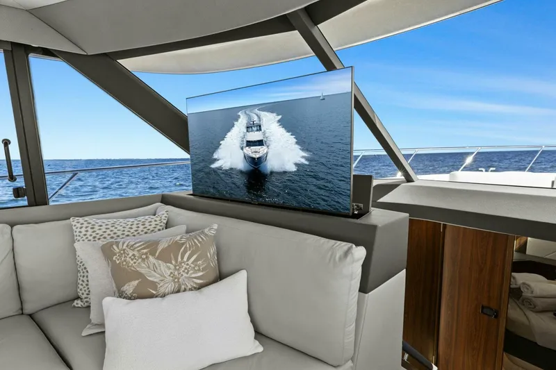 Slide: The Image of 2025 Maritimo M600 "Good Decisions" - 5728036