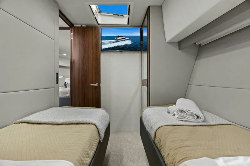 Slide: The Image of 2025 Maritimo M600 "Good Decisions" - 5728002