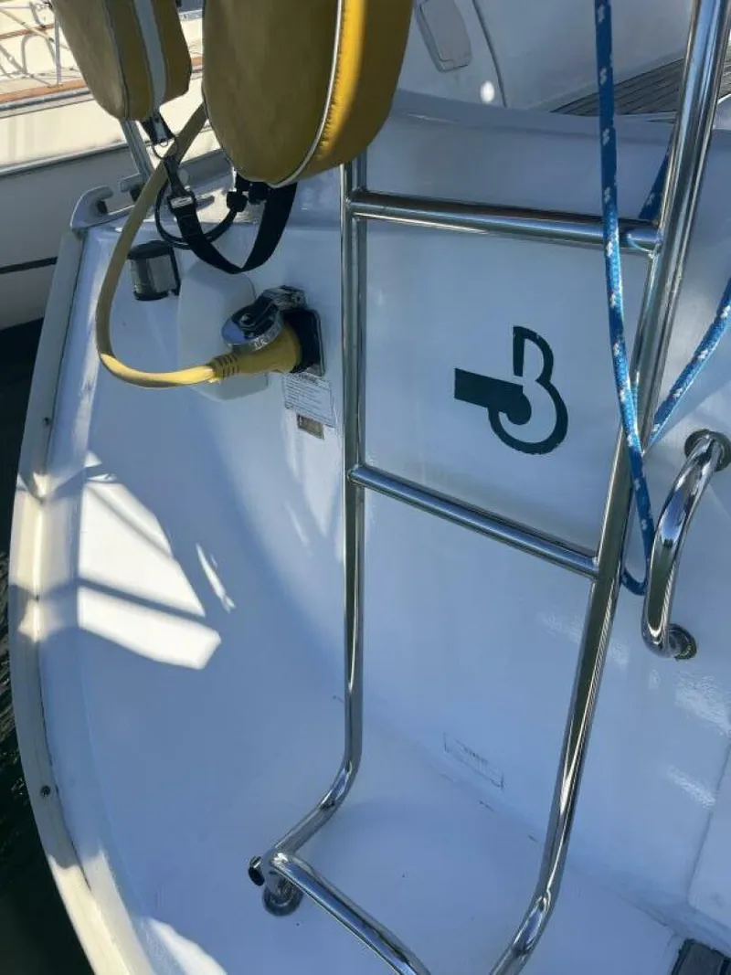 Slide: The Image of Beneteau 331 2004 - 5775223