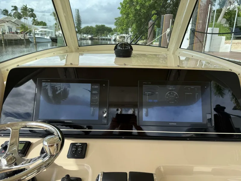 Slide: The Image of Scout 320 LXF 2019 - 5727550