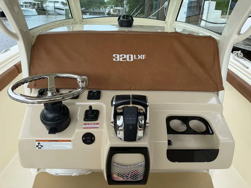 Slide: The Image of Scout 320 LXF 2019 - 5727618