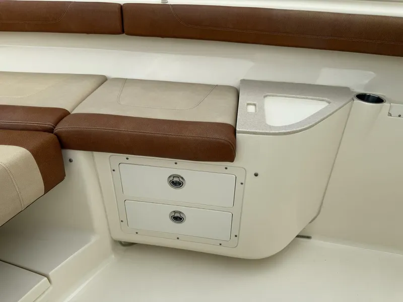 Slide: The Image of Scout 320 LXF 2019 - 5727579