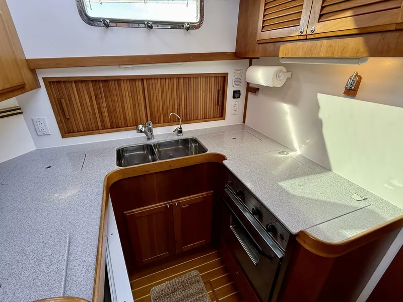 Slide: The Image of Sabre 42 Sedan 2006 - 5727523