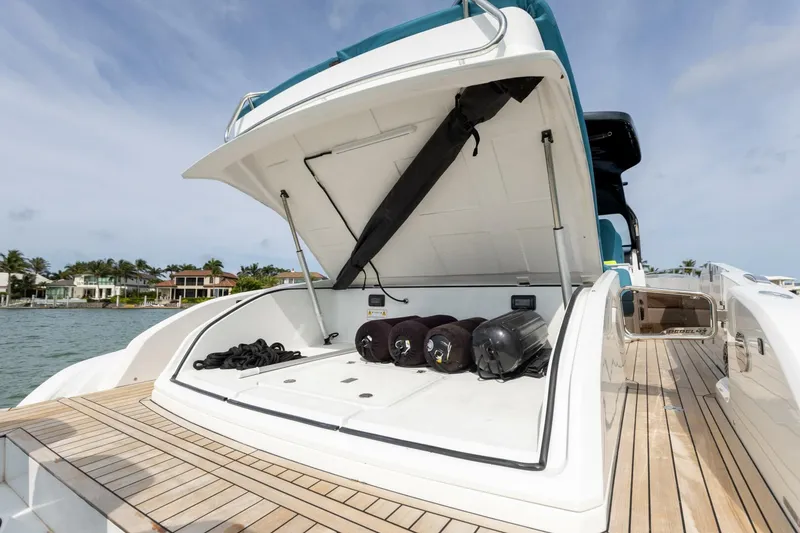 Slide: The Image of Sacs Rebel 47 2025 - 5727971