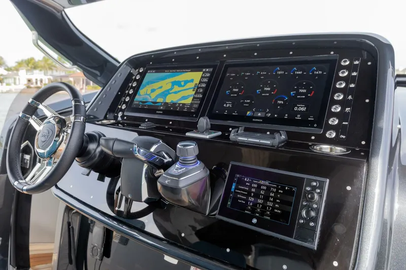 Slide: The Image of Sacs Rebel 47 2025 - 5727993