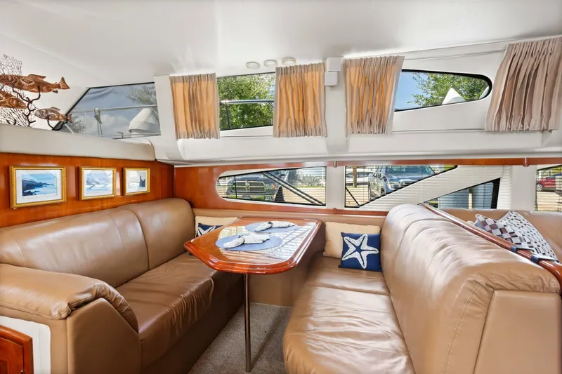 Slide: The Image of Carver 466 Motor Yacht 2005 - 5728161